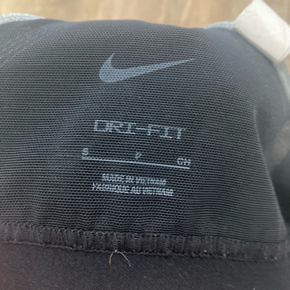 Nike Dri fit gray and black Racerback sports bra size small - Picture 2 of 6